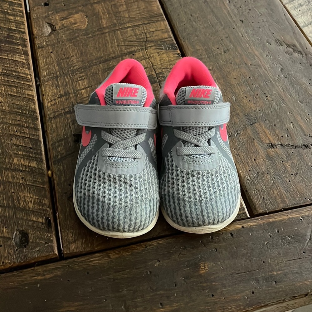 Nike toddler shoes